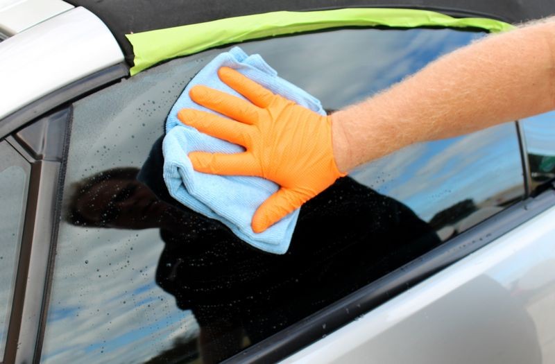 Griots Fine Glass Polish Removing water spots Mike Phillips