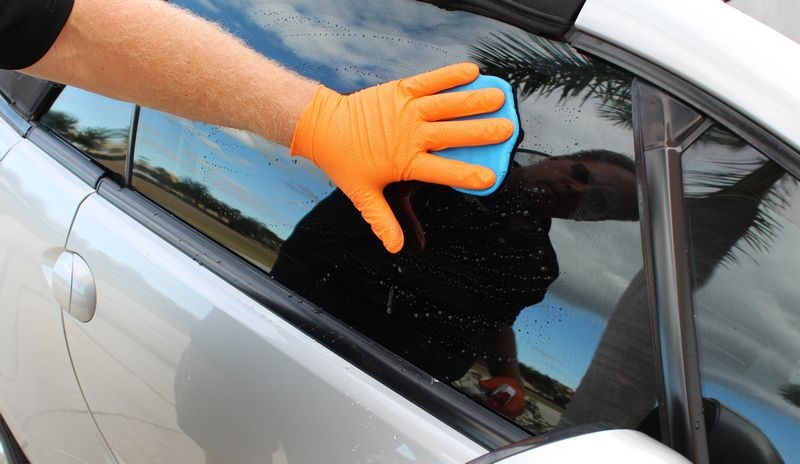 Griots Fine Glass Polish Removing water spots Mike Phillips