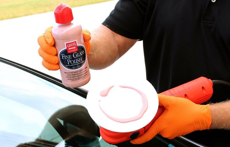 Griots Fine Glass Polish Removing water spots Mike Phillips