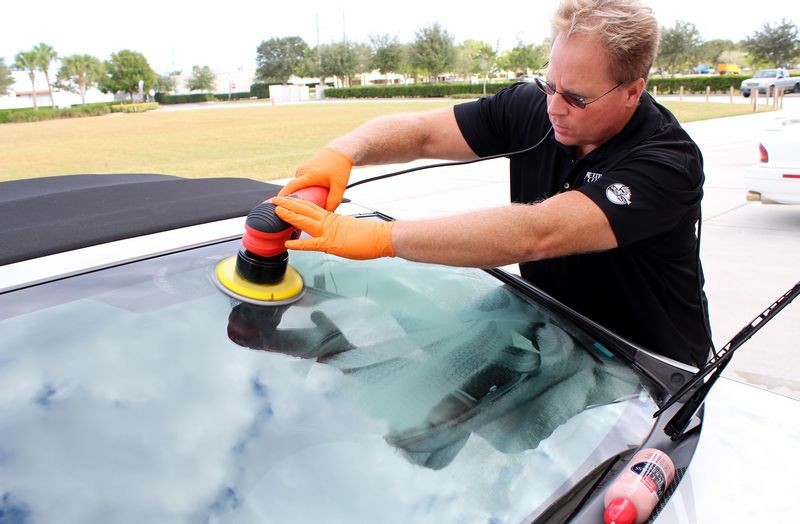 Griots Fine Glass Polish Removing water spots Mike Phillips