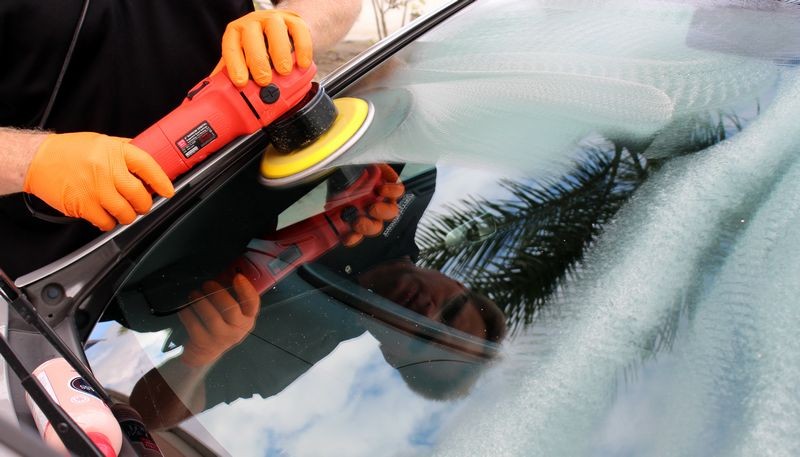 Griots Fine Glass Polish Removing water spots Mike Phillips