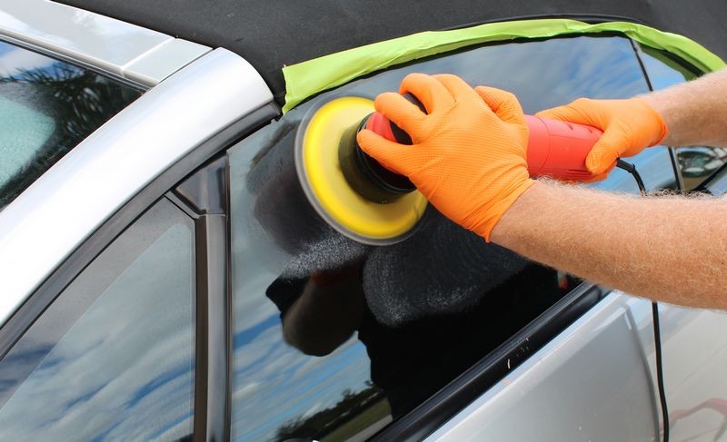 Griots Fine Glass Polish Removing water spots Mike Phillips