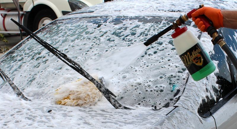 Griots Fine Glass Polish Removing water spots Mike Phillips