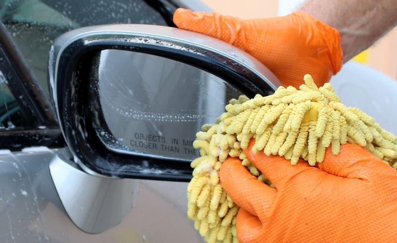 Griots Fine Glass Polish Removing water spots Mike Phillips
