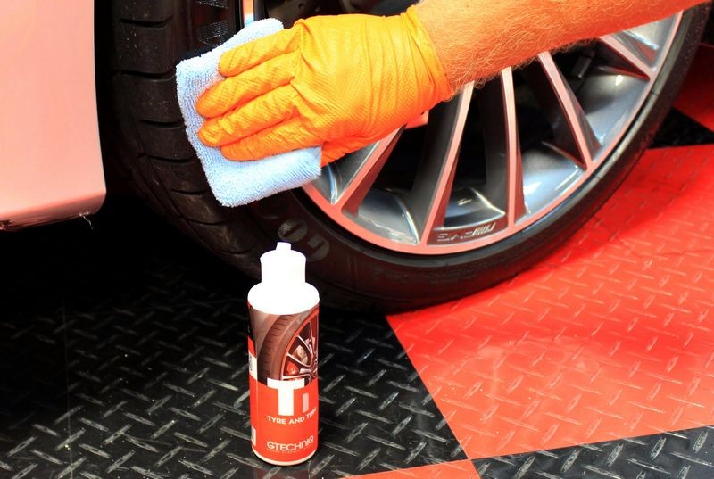 Gtechniq Tire and Trim review by Mike Phillips
