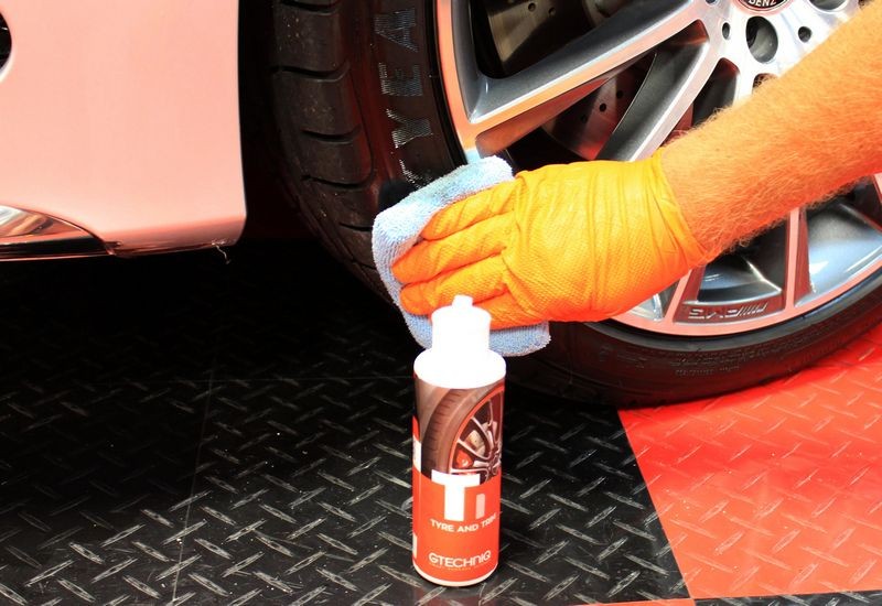 Gtechniq Tire and Trim review by Mike Phillips