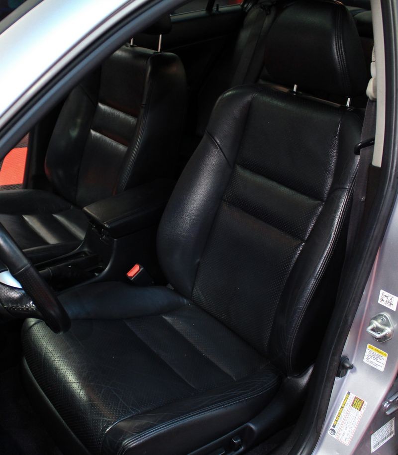 GYEON Q2M Leather Cleaner and GYEON Q2 Leather Coat by Mike Phillips