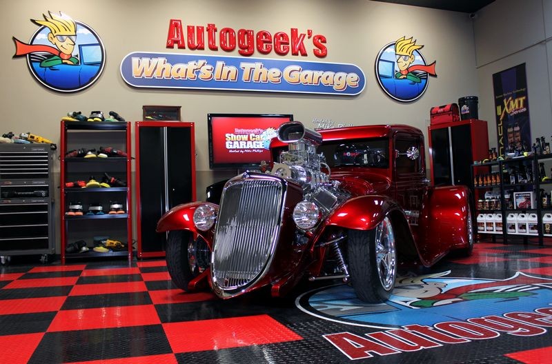 Hemi Engine in a 1934 Ford on the set of Autogeek's &amp;quot;What's in the