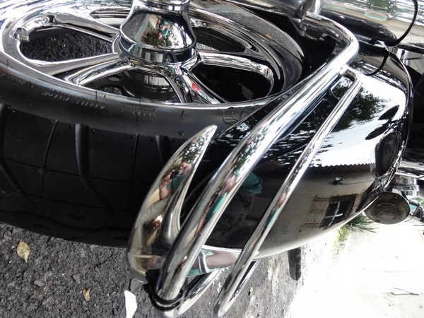 Honda Shadow Custom by Sharkpolitur