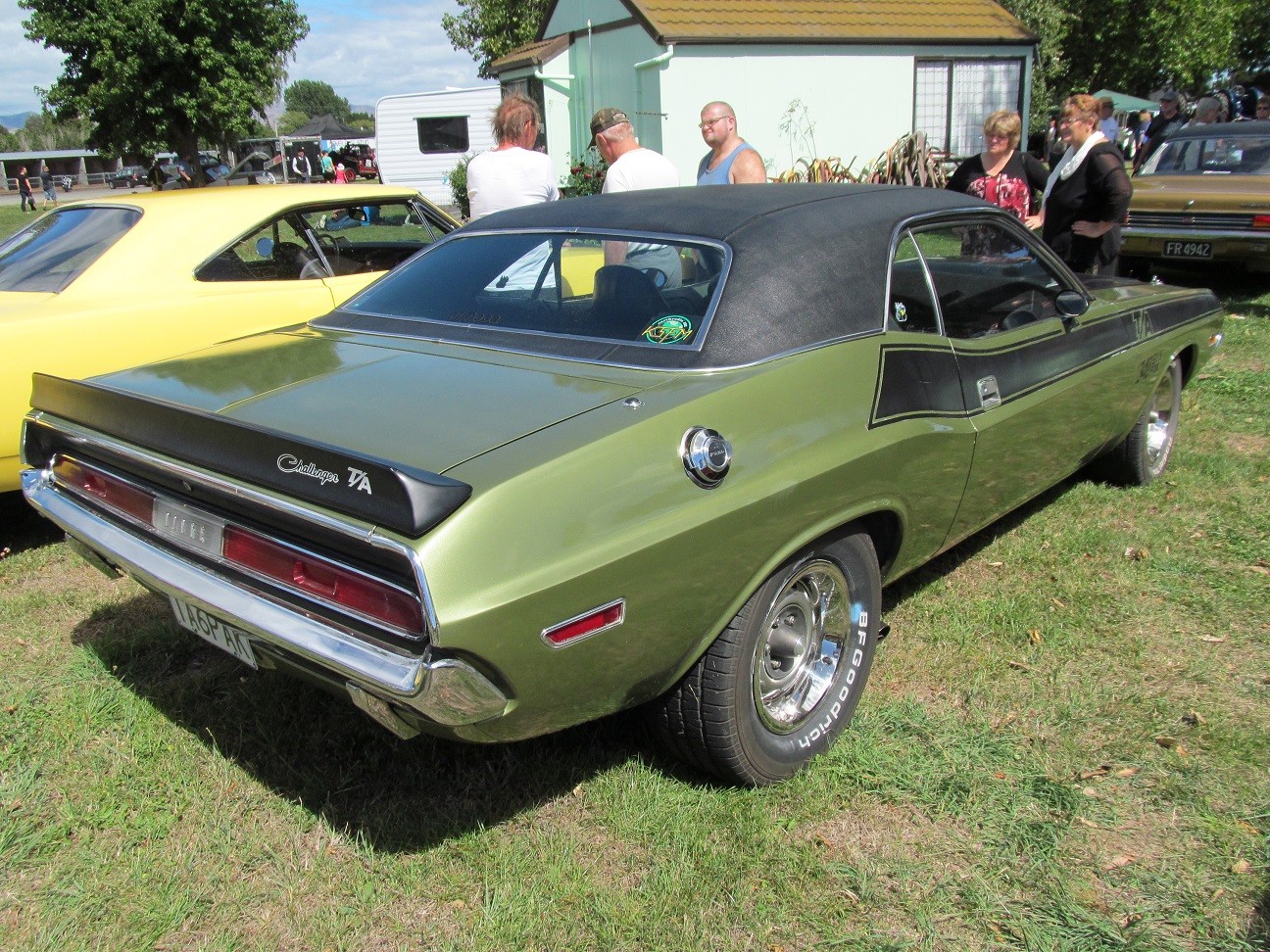 Hospice_Car_Show_006a
