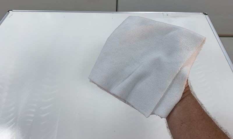 How to machine clean a dry erase board by Mike Phillips