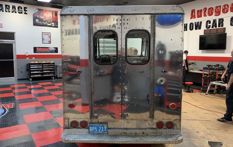 How to polish aluminum airstream b24 tanker truck Mike Phillips