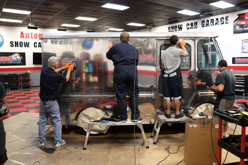 How to polish aluminum airstream b24 tanker truck Mike Phillips