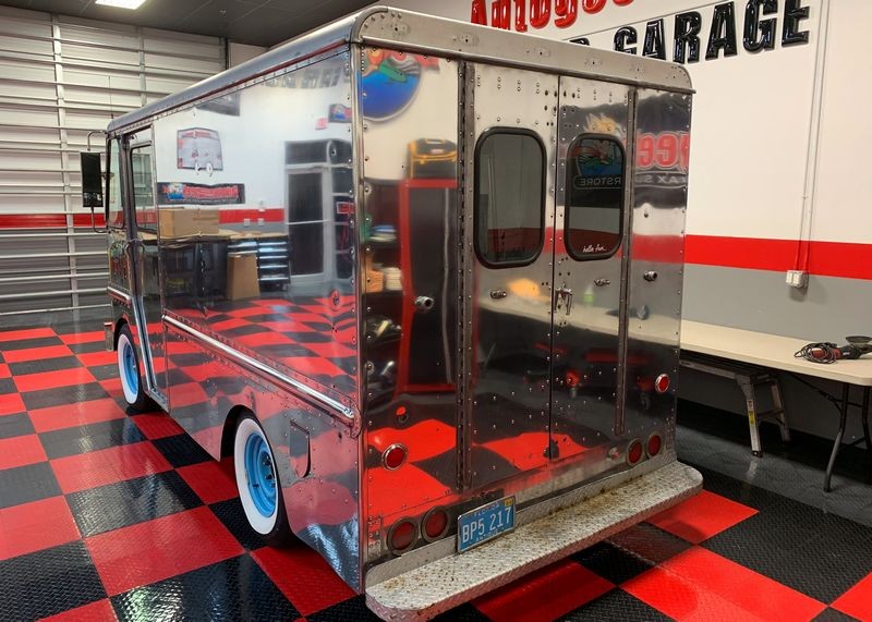 How to polish aluminum airstream b24 tanker truck Mike Phillips