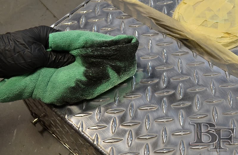 how to polish aluminum diamond plate
