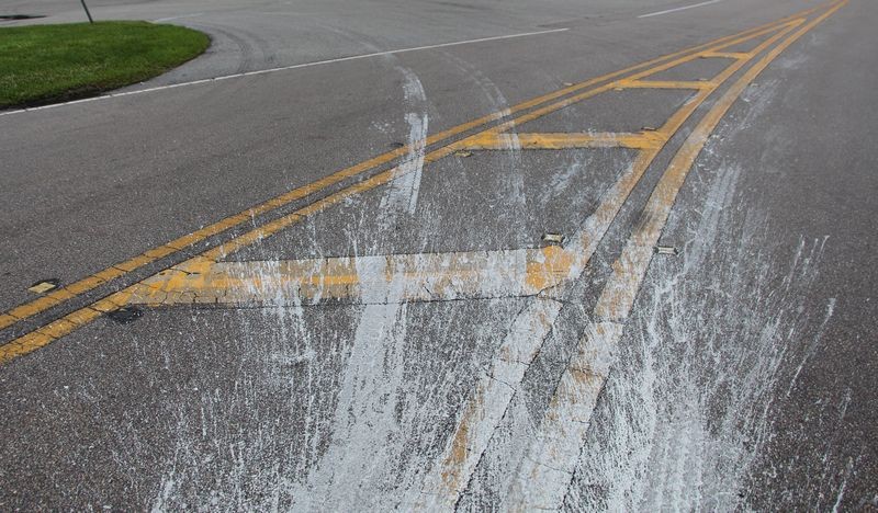 How to remove road paint off my car
