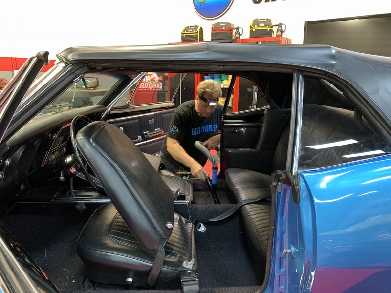 How to use 303 Aerospace Protectant to Restore Vinyl Seats Mike Phillips