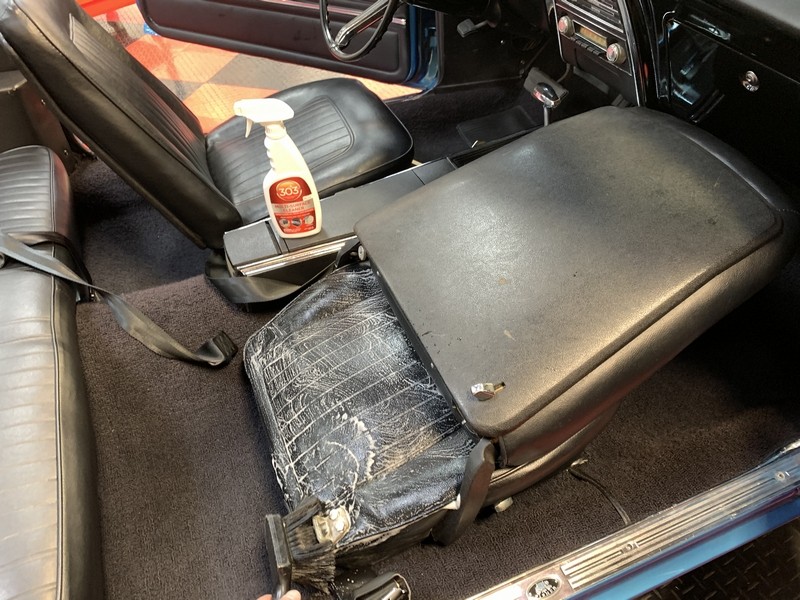 How to use 303 Aerospace Protectant to Restore Vinyl Seats Mike Phillips