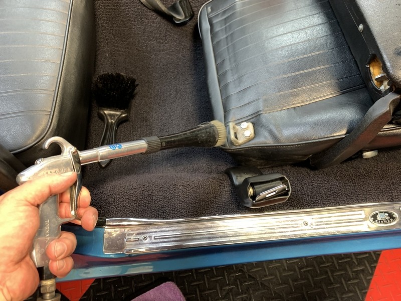 How to use 303 Aerospace Protectant to Restore Vinyl Seats Mike Phillips