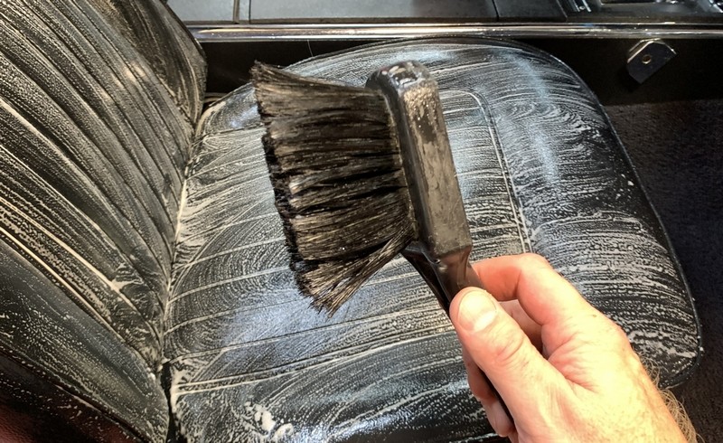 How to use 303 Aerospace Protectant to Restore Vinyl Seats Mike Phillips