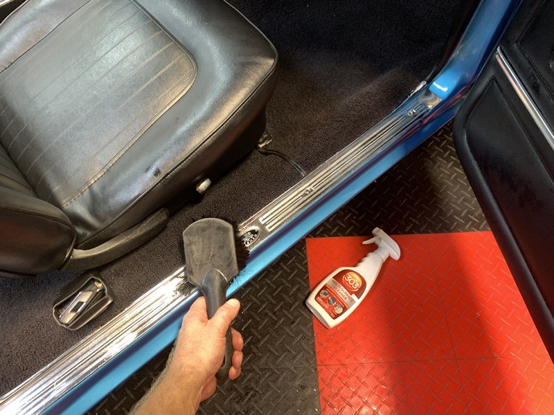 How to use 303 Aerospace Protectant to Restore Vinyl Seats Mike Phillips