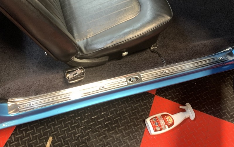 How to use 303 Aerospace Protectant to Restore Vinyl Seats Mike Phillips