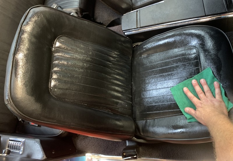 How to use 303 Aerospace Protectant to Restore Vinyl Seats Mike Phillips