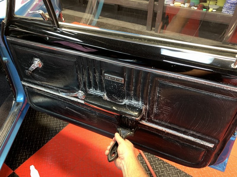 How to use 303 Aerospace Protectant to Restore Vinyl Seats Mike Phillips