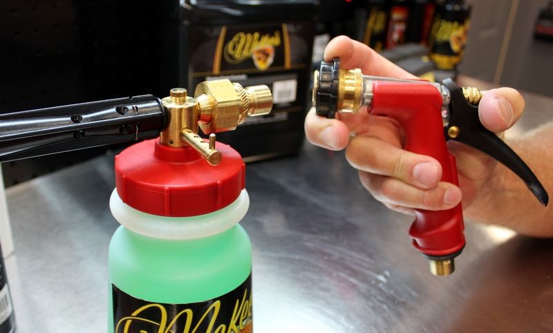 How to use a foam gun to wash your car Mike Phillips