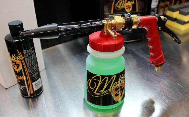 How to use a foam gun to wash your car Mike Phillips