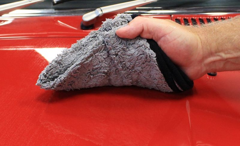 How to use a rinseless wash to clean your car