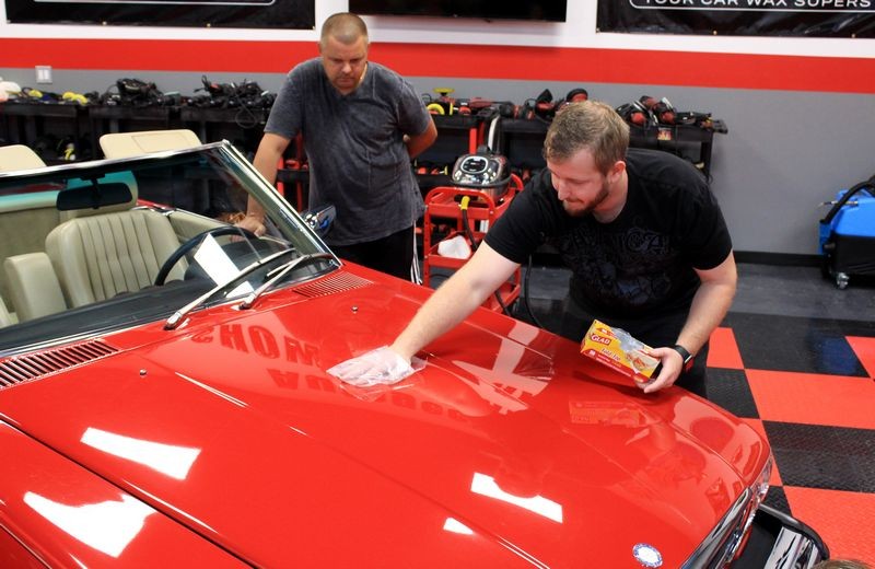 How to use a rinseless wash to clean your car