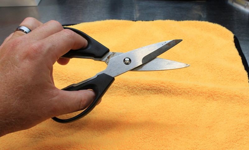 Inspect your microfiber towels when detailing cars