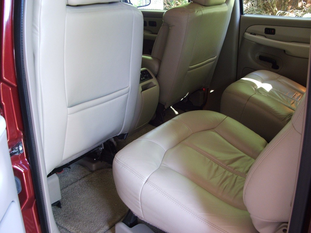 Interior_Detail_Back_Seat_After