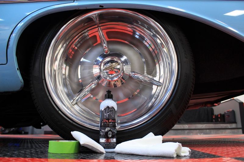 Jay Lenos Garage All-Metal Polish Mike Phillips Autogeek