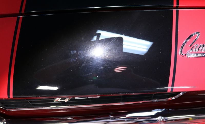 Jewel of a Camaro - Dont touch - Wet Paint