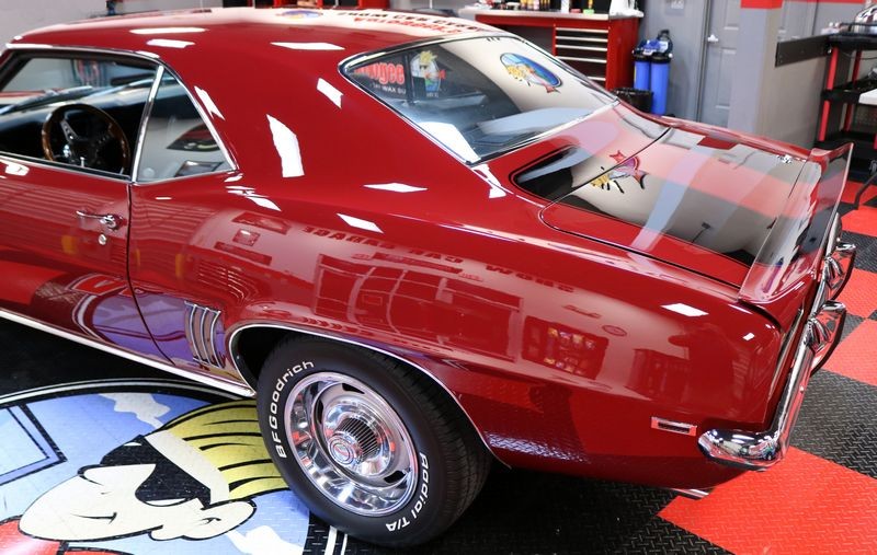 Jewel of a Camaro - Dont touch - Wet Paint