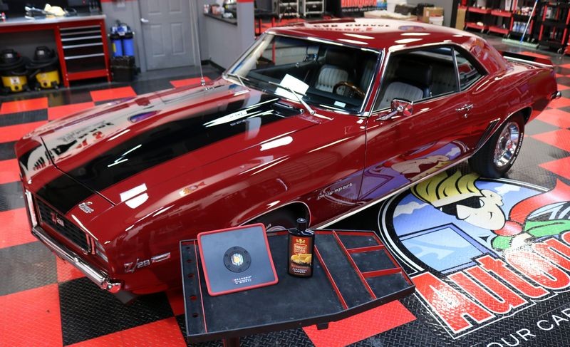 Jewel of a Camaro - Dont touch - Wet Paint