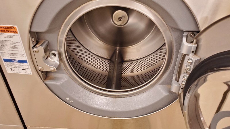 Laundry_Mat_Washing_Machine_Design