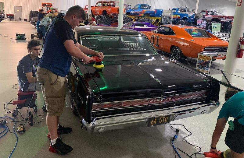 Learn to detail cars for spare cash mike phillips