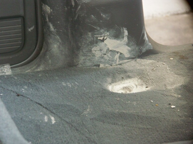 left side pillar