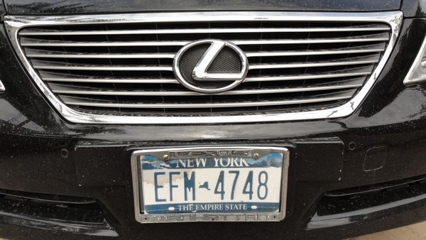 Lexus LS 460 Black polish, wax, detailing by Sharkpolitur