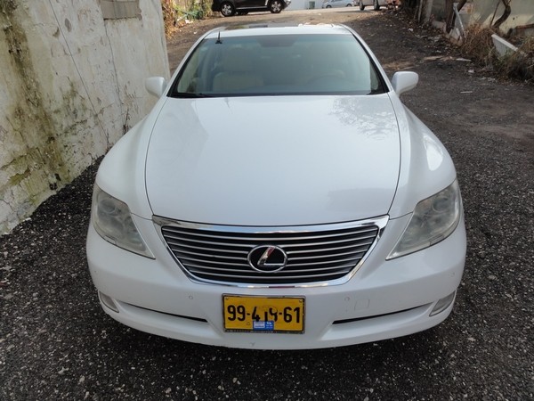 lexus1before