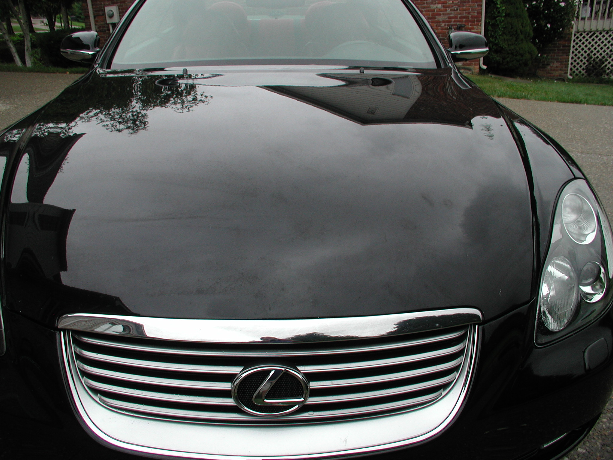 Lexus_before_front