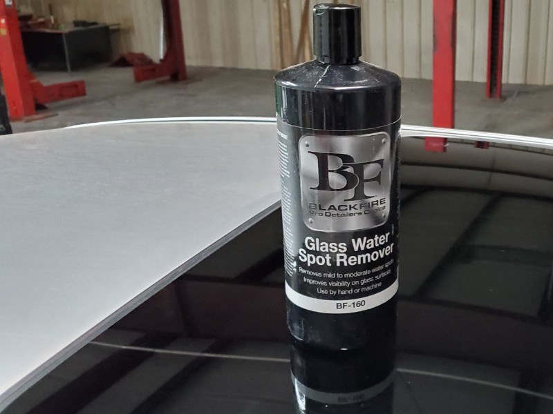 Lexus_BLACKFIRE_Water_Spot_Remover_Display