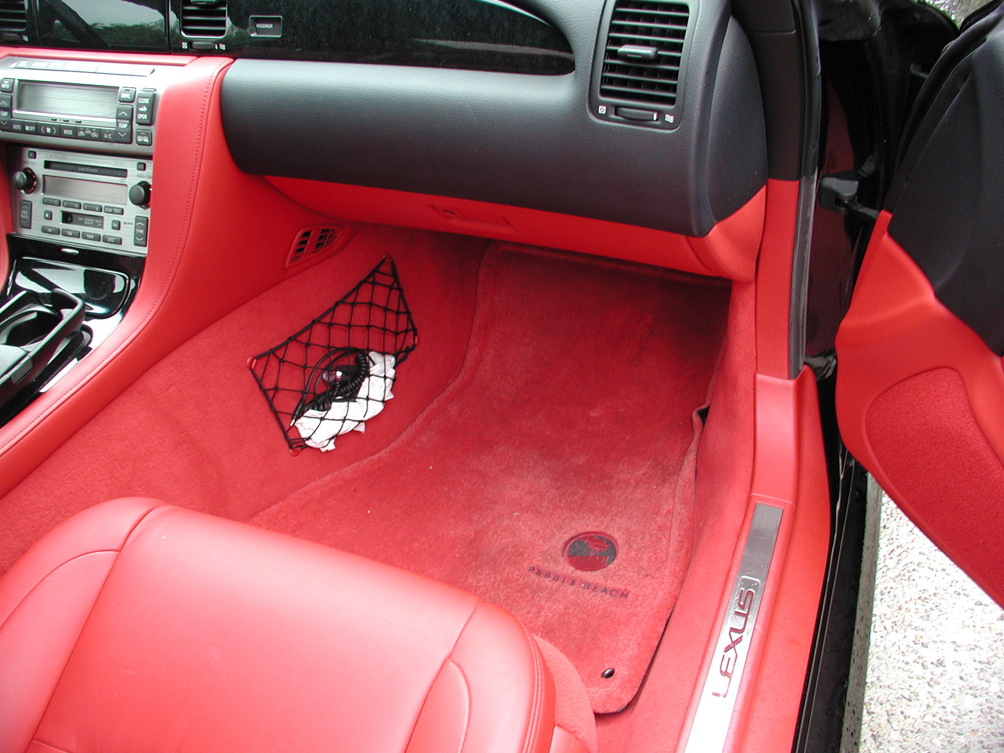 Lexus_inside_right_side_before