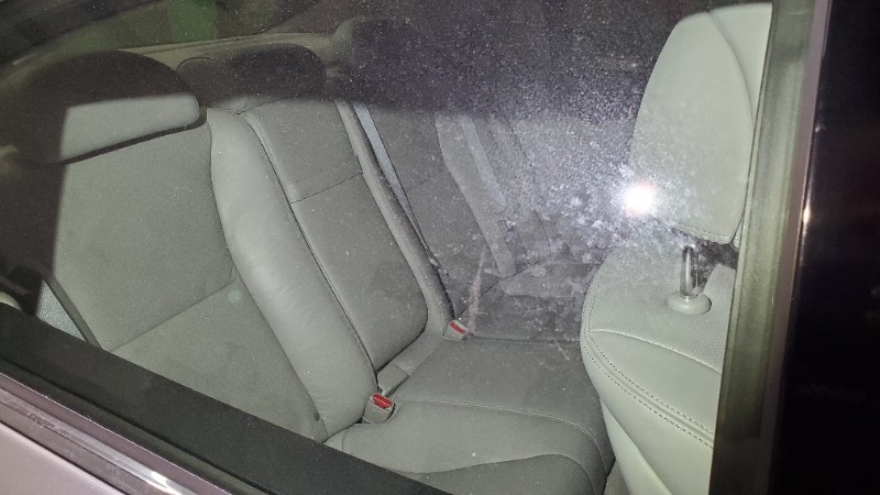 Lexus_Rear_Passenger_Glass_Before