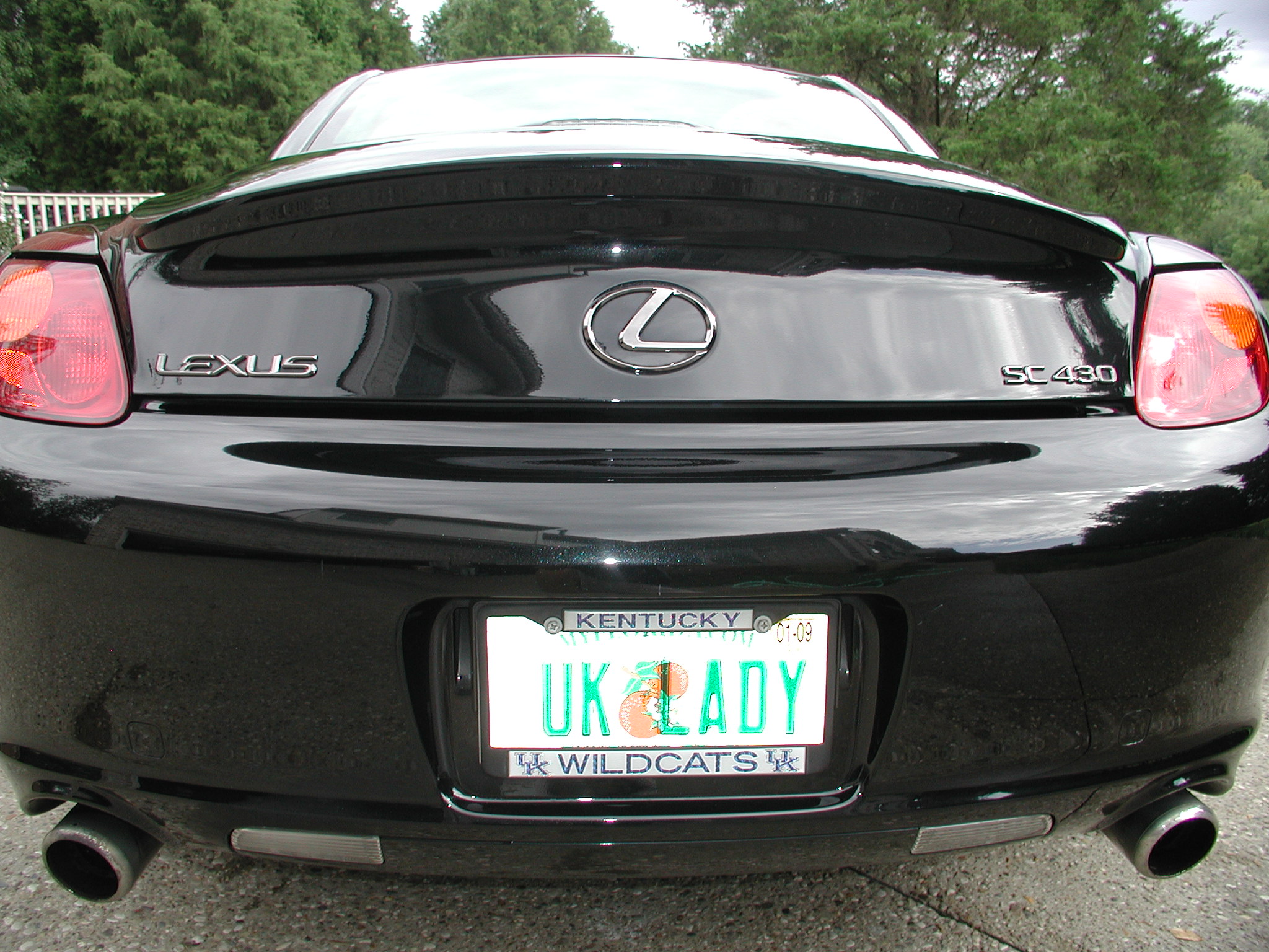 Lexus_rear_shot_after_detail