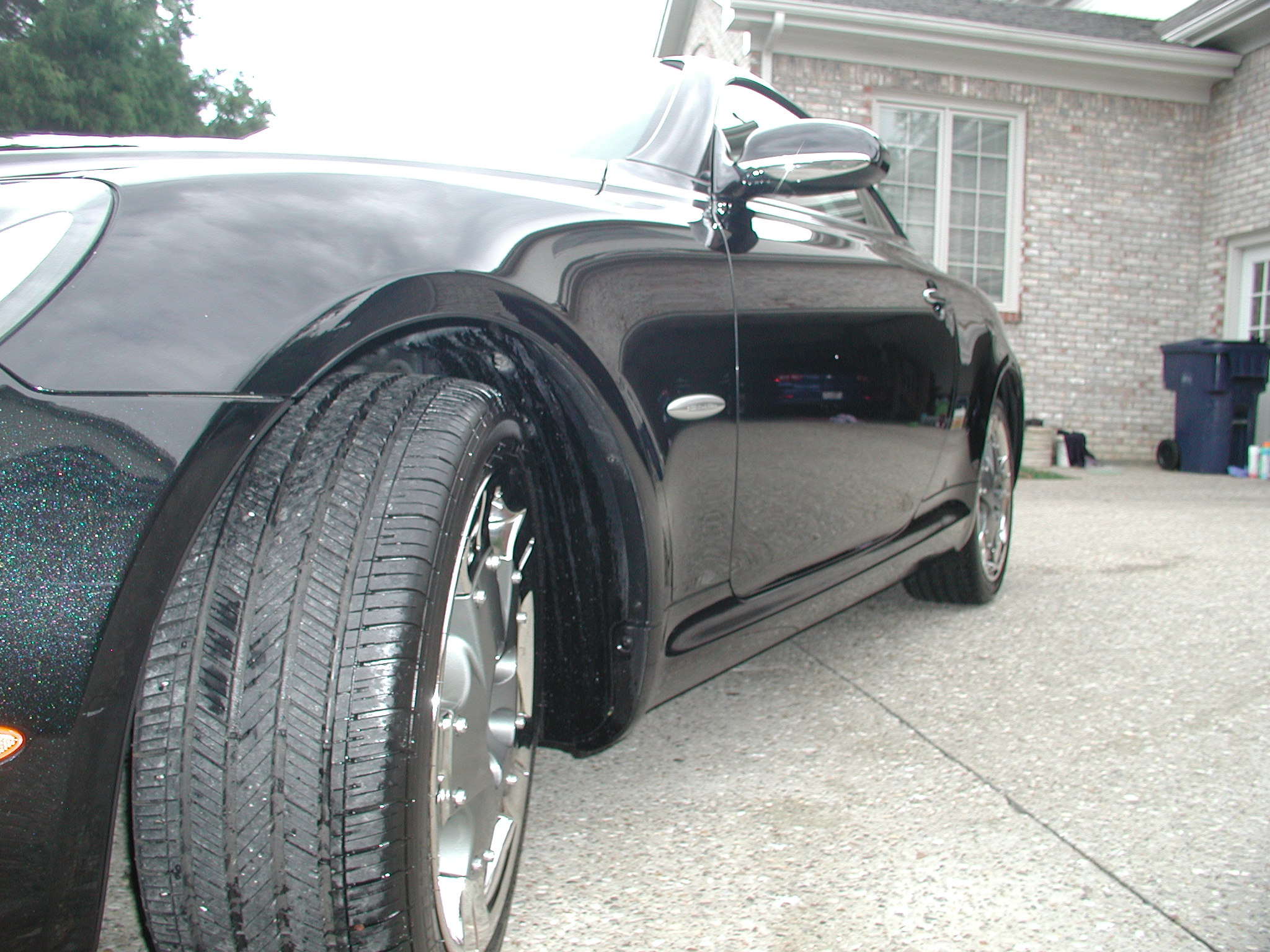 Lexus_SC_430_front_side