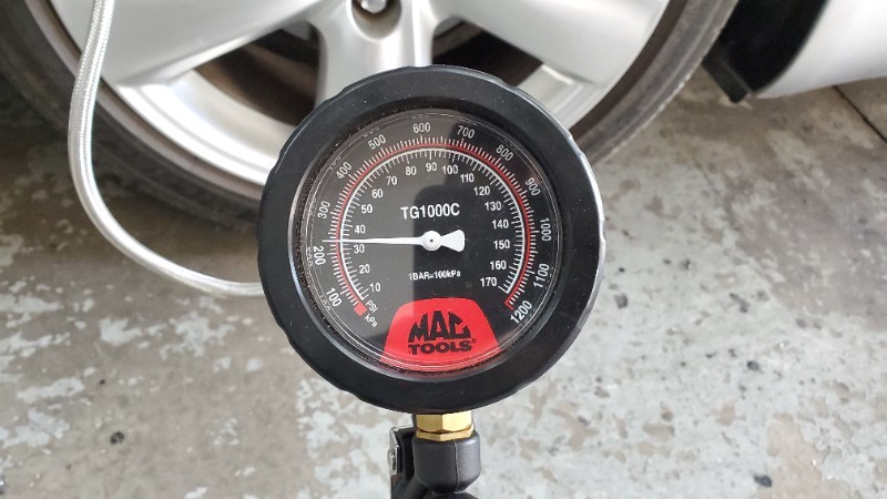 Lexus_Tires_Adjusted_To_Correct_PSI